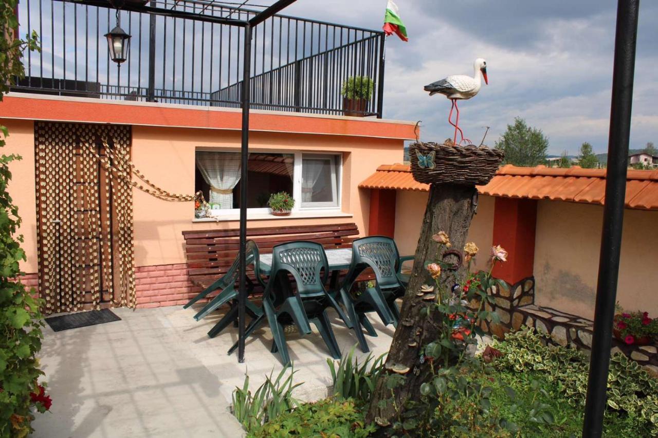 Къщи За Гости Ореха Samokov Buitenkant foto